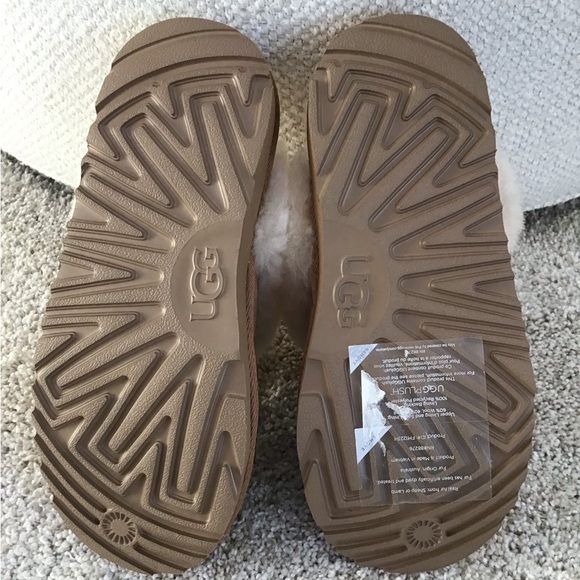 UGG Cozy ll Scuff Slipper | Kids 🆕 - Picture 11 of 11